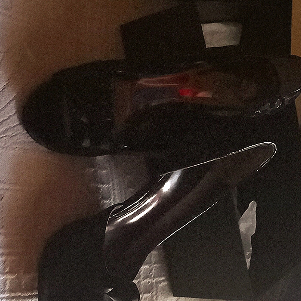 Carlos Santana dress shoes